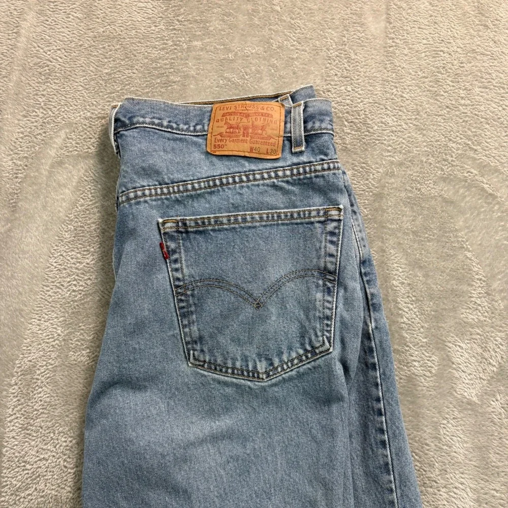 Vintage Y2K Levi's 550 Jeans Men 40x30 Light Wash‎ Relaxed Fit Tapered Denim